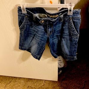 American Eagle size 6 jean shorts